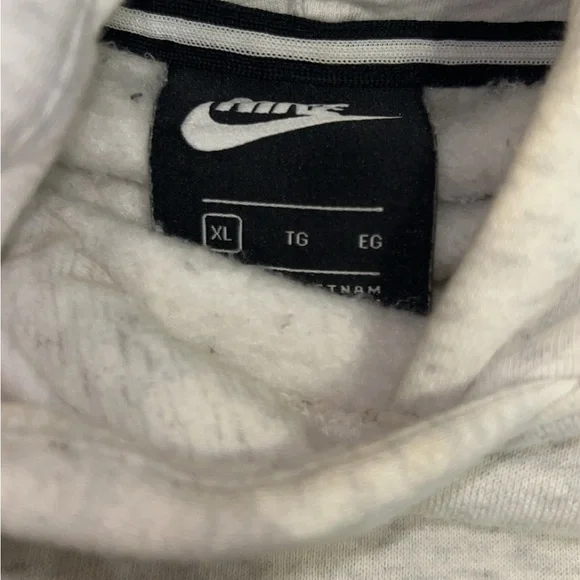 Nike jacket - Picture 4 of 5